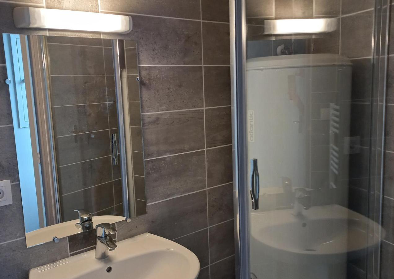 Grand Studio ✰ 35M² ✰ Centre ✰ 4Pers/2Lits ✰ Cuisine ✰ Wifi Candé Buitenkant foto