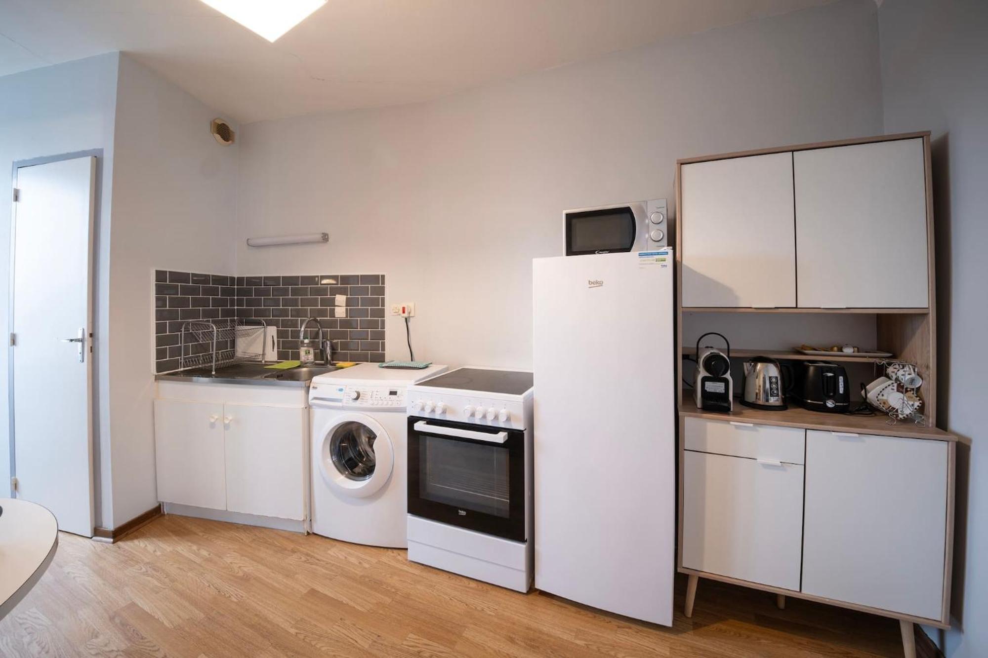 Grand Studio ✰ 35M² ✰ Centre ✰ 4Pers/2Lits ✰ Cuisine ✰ Wifi Candé Buitenkant foto