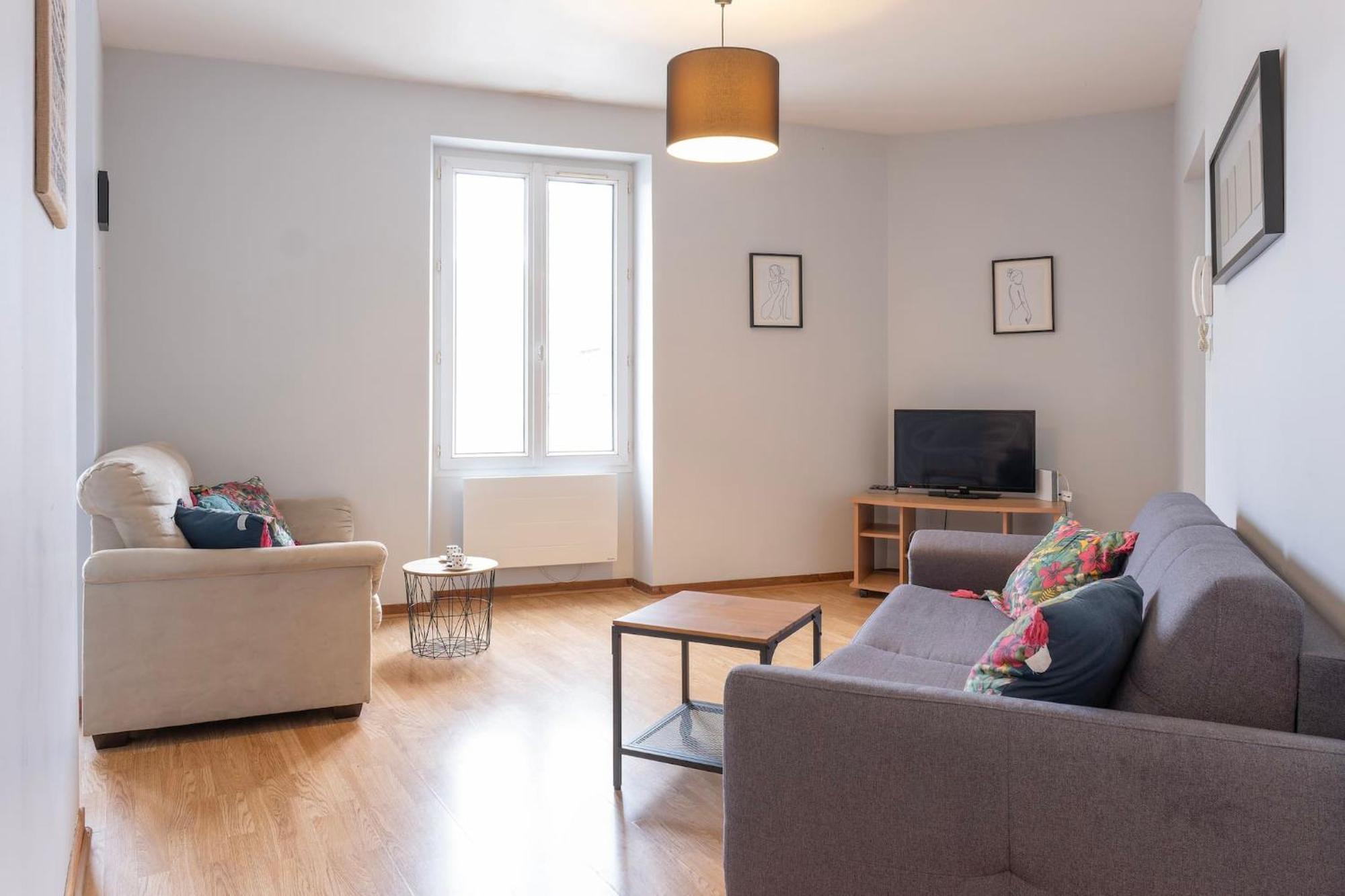 Grand Studio ✰ 35M² ✰ Centre ✰ 4Pers/2Lits ✰ Cuisine ✰ Wifi Candé Buitenkant foto