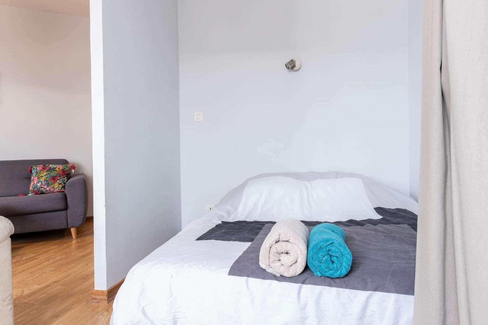 Grand Studio ✰ 35M² ✰ Centre ✰ 4Pers/2Lits ✰ Cuisine ✰ Wifi Candé Buitenkant foto